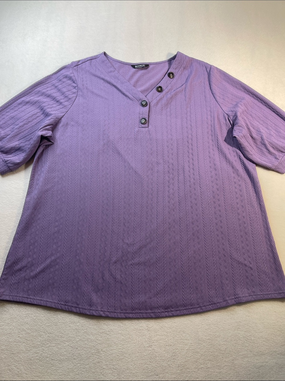 BloomChic Lavender Textured Henley Top with Button Detail WOMENS SIZE 22-24